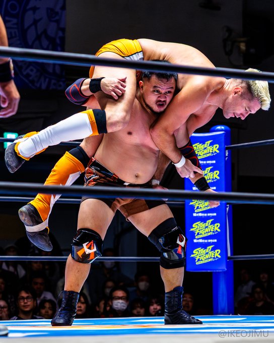 Ares displays his strength during his NJPW debut