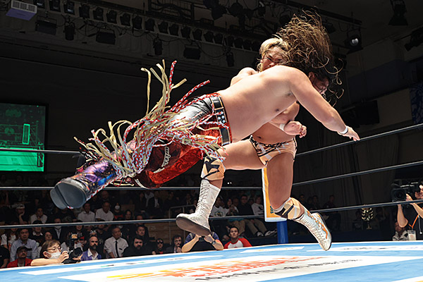Action from Ares' NJPW debut match