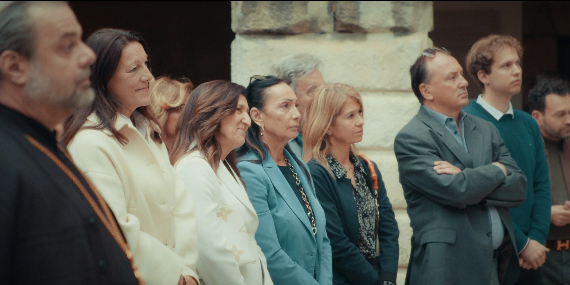 Ospiti ascoltano la presentazione di Pezzi di Storia al Castello di Duino