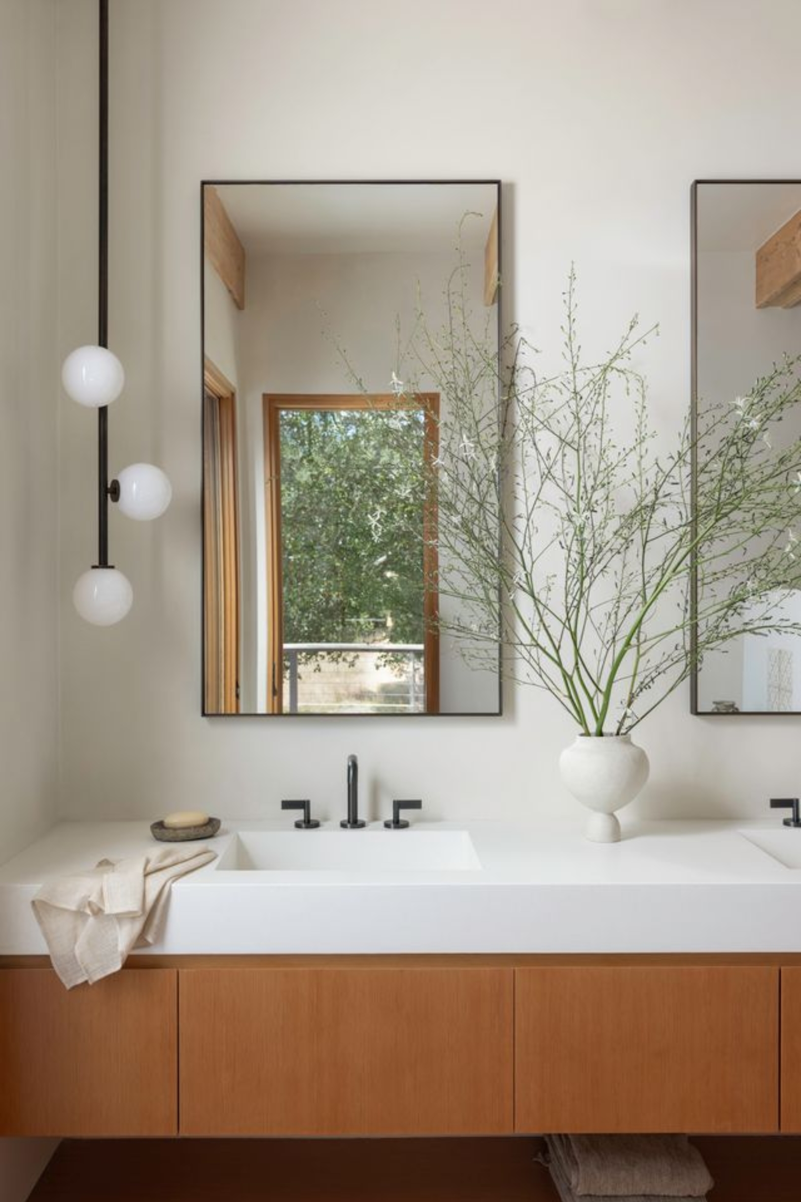 Westward Atelier interior, photograph 12
