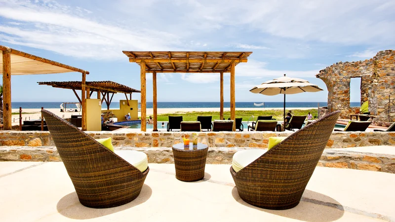 Pool and Pacific view at El Faro Beach Club in Todos Santos