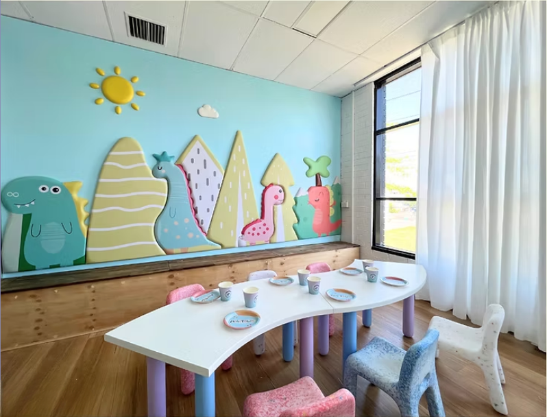 Dino Party Room