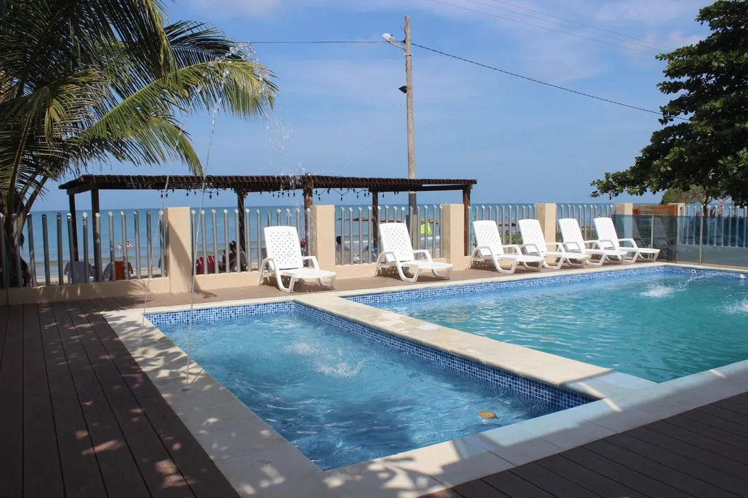 Pasad&iacute;a: piscina frente al mar &mdash; Hotel Camino Palmero Cove&ntilde;as