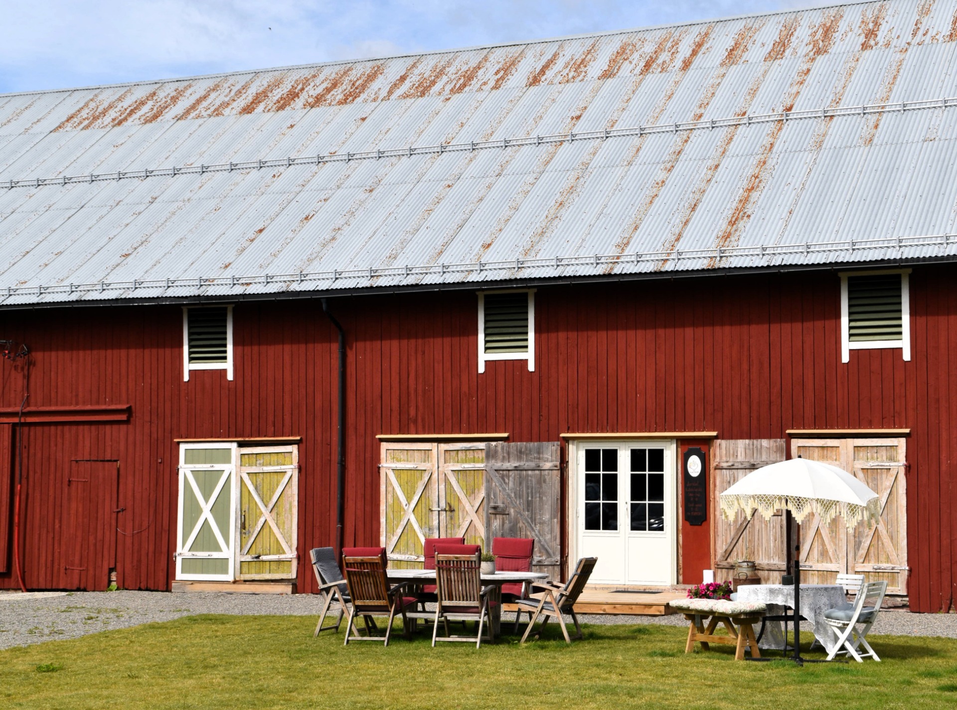 Fargerike egg fra Sandsnes