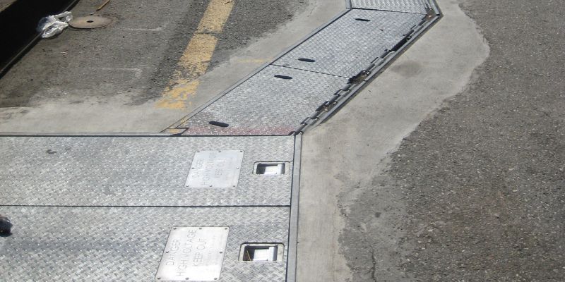 Cable management system trench covers