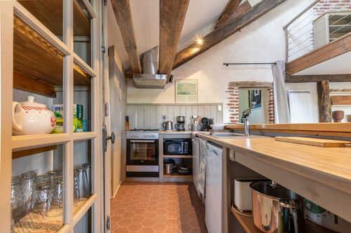 La Maison des Chalands — Kitchen