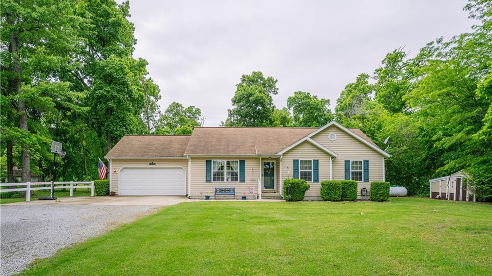 Sold home at 20147 N 1150th Street