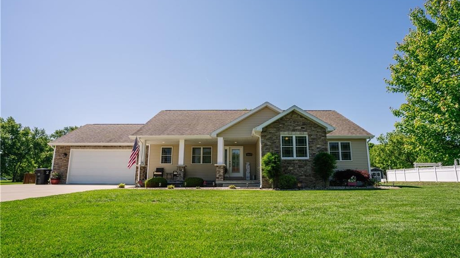 Sold home at 10572 E Aminoff Drive