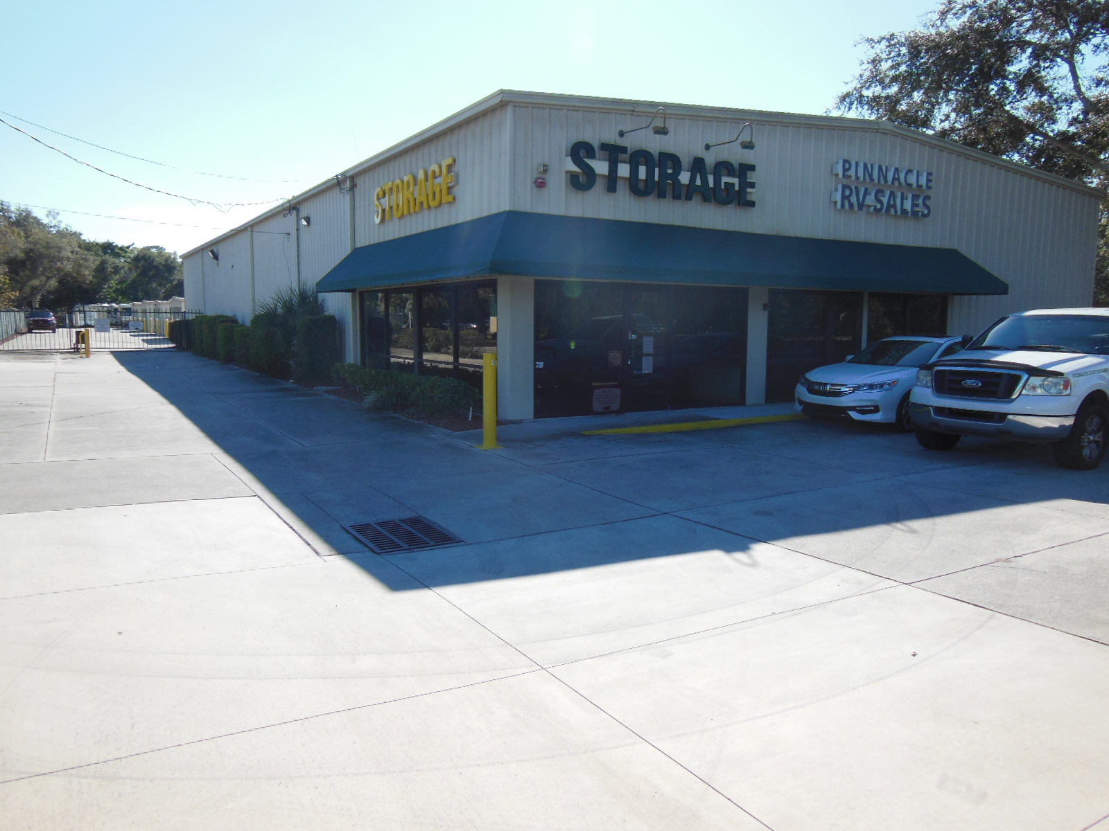 Pinnacle Self Storage 1 (Manatee Ave East) 2330 Manatee Ave E