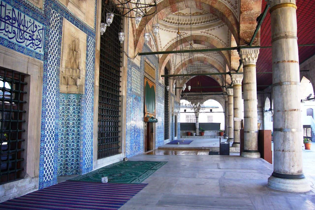 Entrance of the Rustem Pasha Mosque