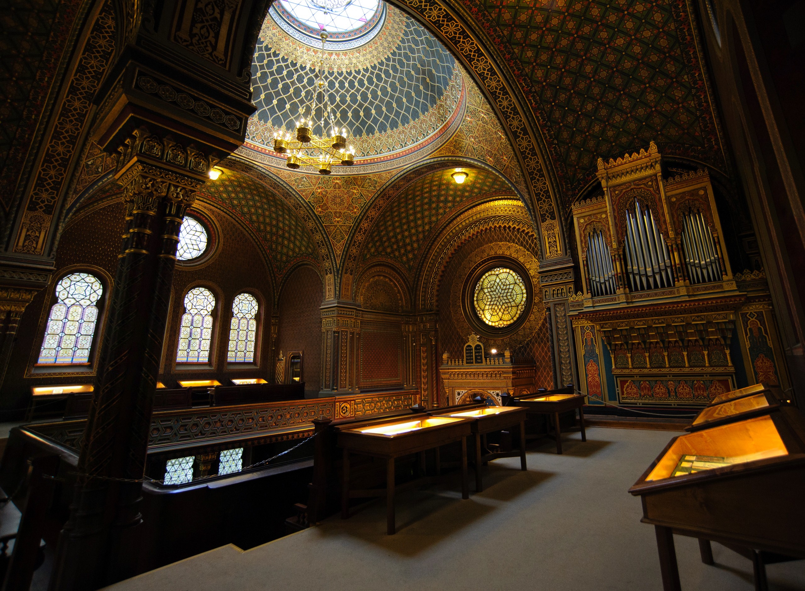 Interior of Spanish Synagogue