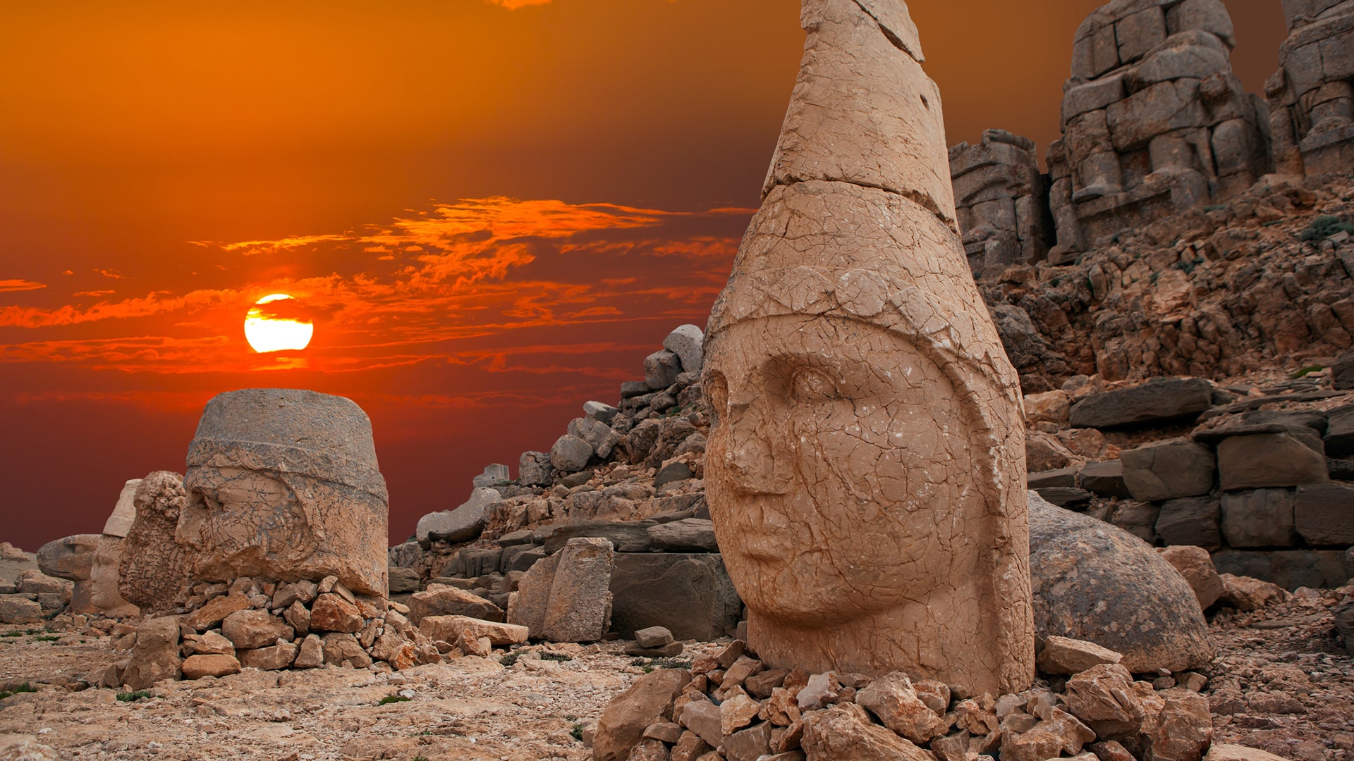 Mount Nemrut statues during sundown