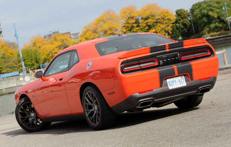 Dodge challenger srt 2016