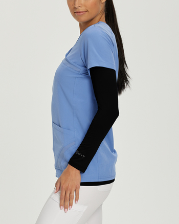 Photo of the uniform 207 Black Side View