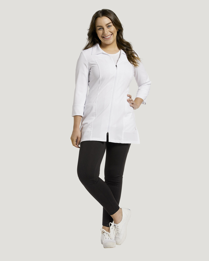 Photo d'uniforme pour infirmière White Cross 2816 Sarrau Marvella Couleurr Blanc Vue 2816-WHI-Audree.jpg