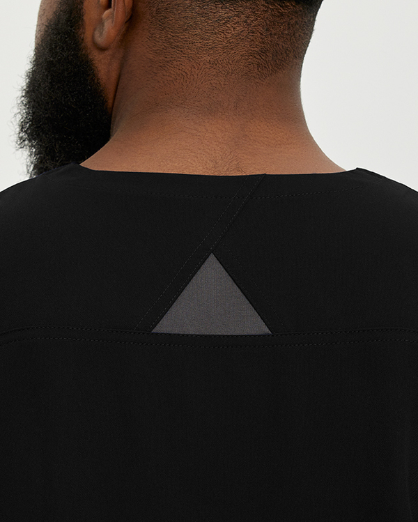 Photo of White Cross Scrubs Detailed Chest Pocket V-Neck Top Color Black Detail Vue 001