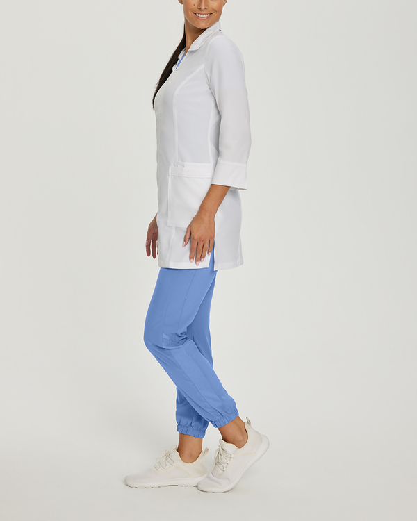 Photo of White Cross Scrubs FIT Zip Front Labcoat Color White Side Vue 009