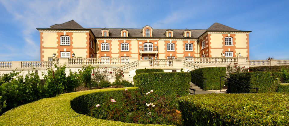 best-time-to-visit-chateau-domaine-carneros
