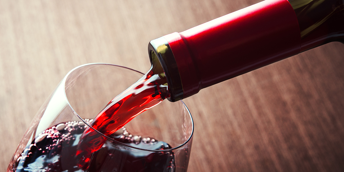 redWineGlassBottle_LrgSlideshow1200x600