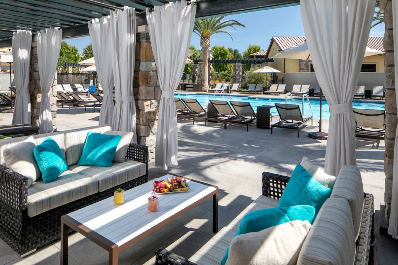 8 Napa Valley Hotel Pools to Dive Into Now