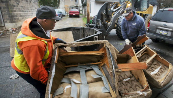 york trash 1  600x340.jpg