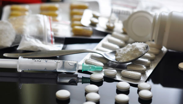 heroin and pills 600 x 340.jpg