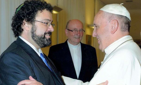 Claudio Epelman with Pope Francis at their last meeting in November 2013