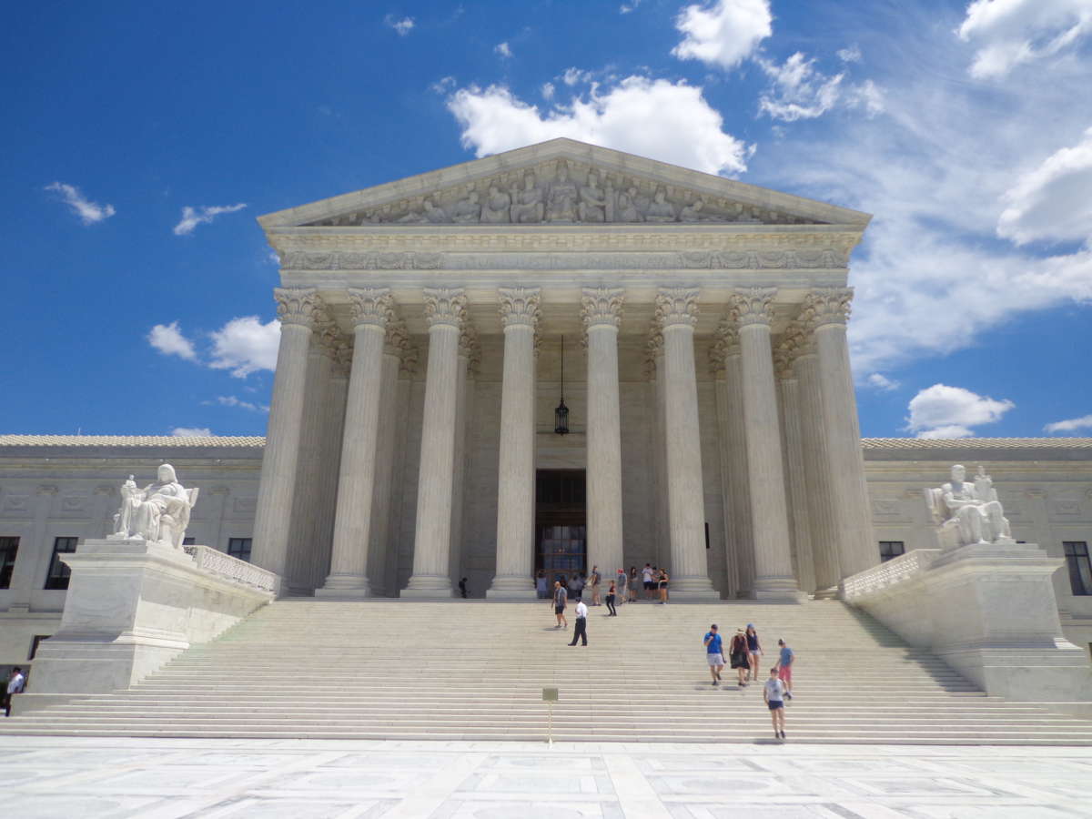 The US Supreme Court. Photo credit: Yellow3467 via Wikimedia Commons