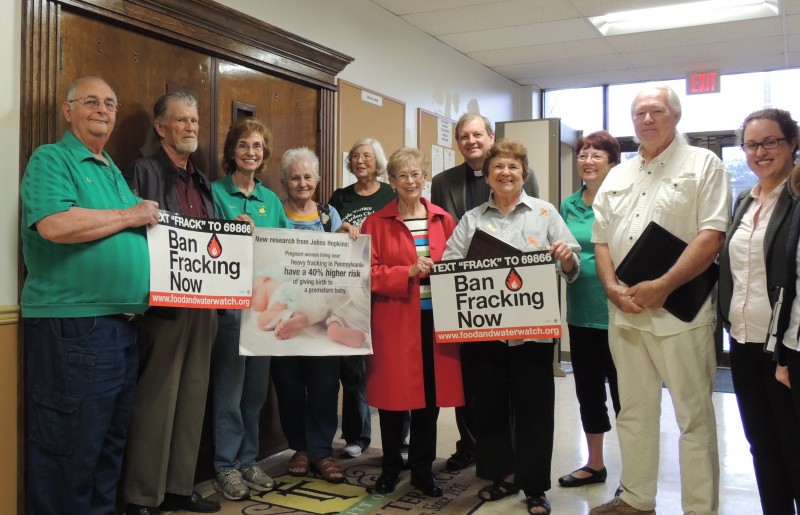 opponents of fracking in Florida