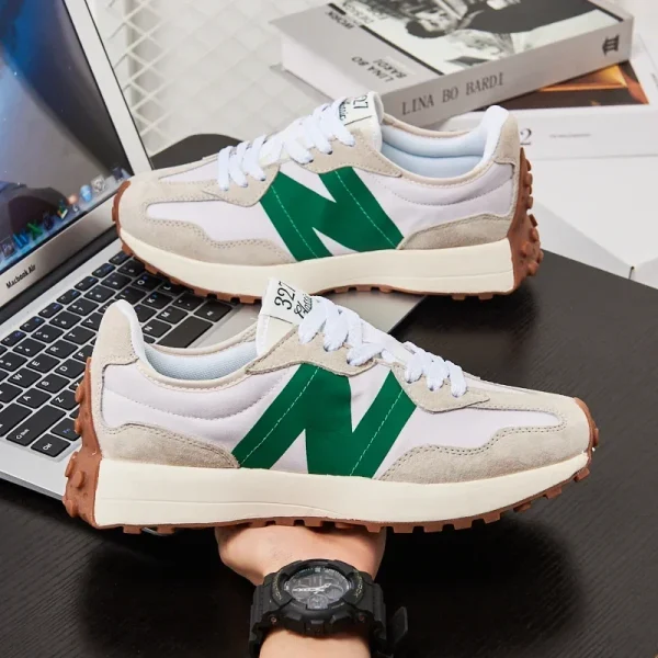 Couple sneakers 2025 new small waist shoes, versatile in spring and summer, suitable for the outdoors