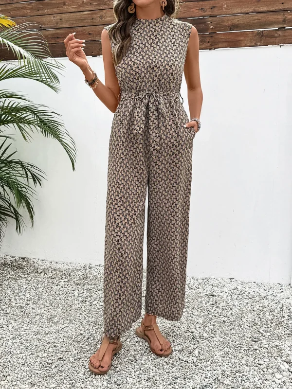 In the summer of 2025, sleeveless jumpsuits are on sale for women with elegant and stylish commuting high-waisted jumpsuits