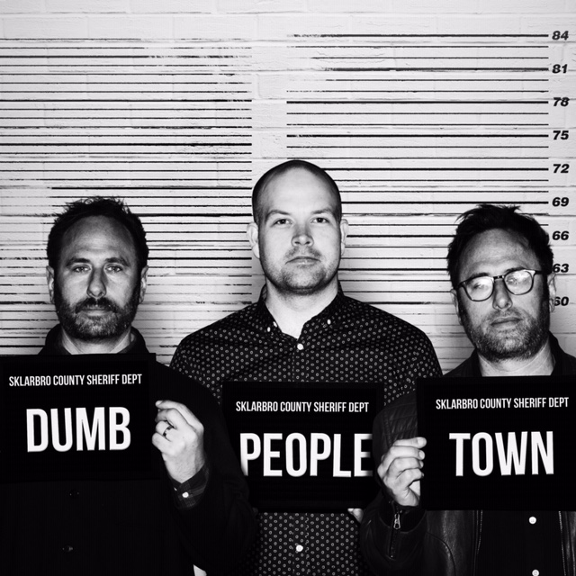 Dumb People Town with Will Arnett