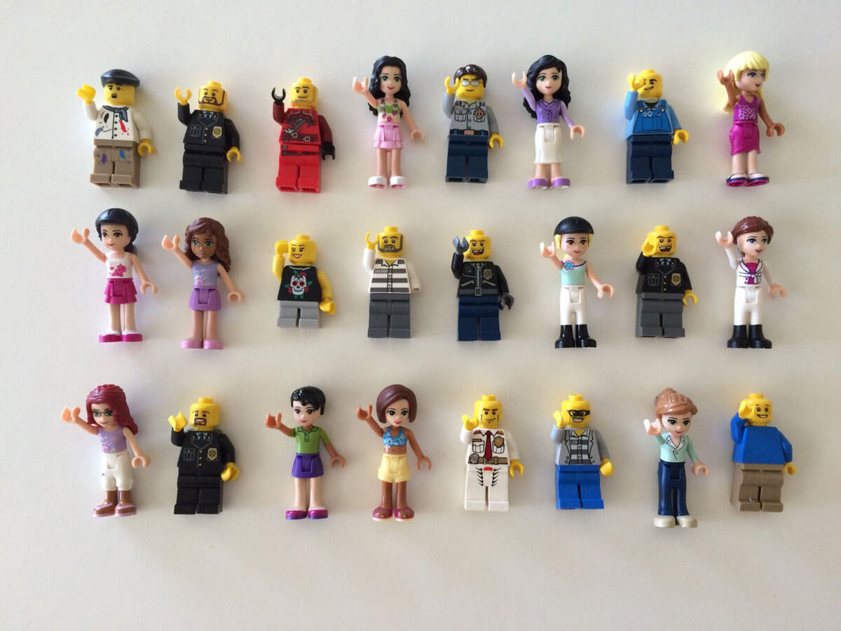 many lego men and women