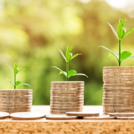 Warren Buffett: Value Investing and His Long-Term Strategy