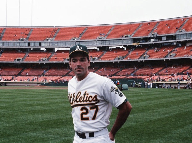 Billy Beane's Baseball Career: A Star Burns Out - Shortform Books
