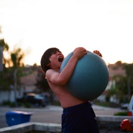 Boy Stands Up to Abusive Mother: Dave Pelzer’s Story