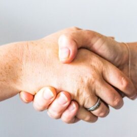 How to Close a Sales Pitch: 5 Tips for Success