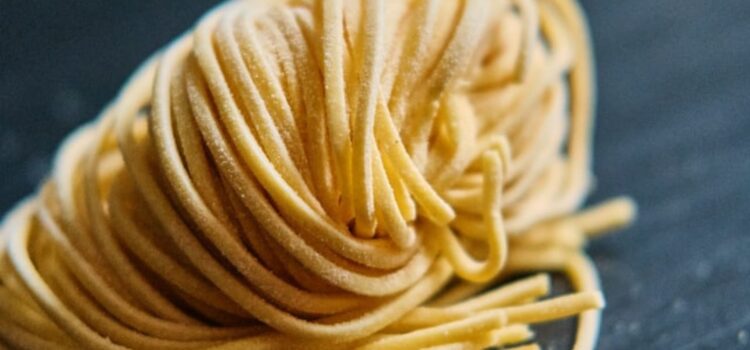 Spaghetti Challenge: Build a Tower, Build a Team Spaghetti Challenge: Build a Tower, Build a Team