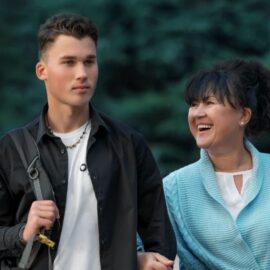 Dating a Mama’s Boy: Stop Enabling Him