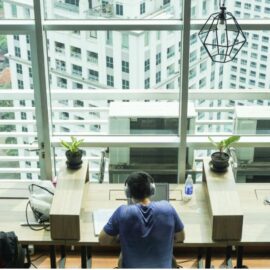 Independence at Work Promotes Competency