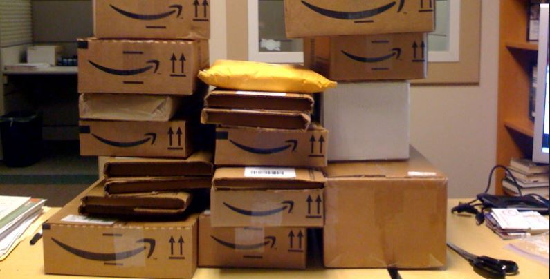 Amazon's Growth: Timeline Of Events From 1996-1999 - Shortform Books