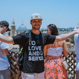 Serve Other People: The Key to a Fulfilling Life