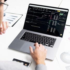 Should You Invest in Index Funds? Yes, Here’s Why