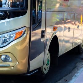 Does the Busing Immigrants Tactic Work?
