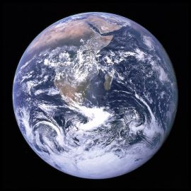 The Overview Effect: 5 Lessons From an Astronaut in Space