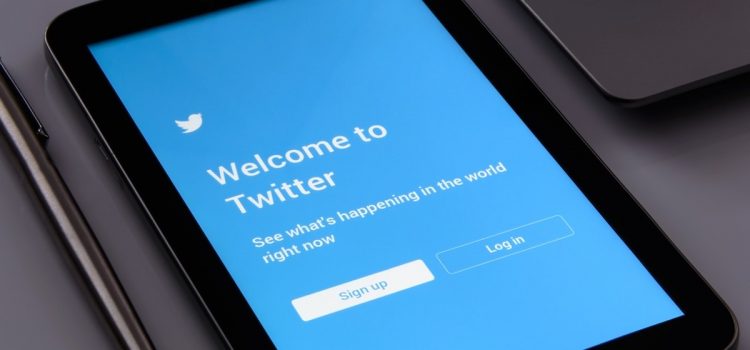 Writing for Social Media: Keep Your Voice & Change Your Tone Writing for Social Media: Keep Your Voice & Change Your Tone