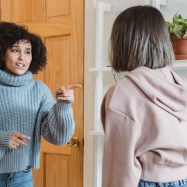 Dealing With Boundary Issues: Tips From a Therapist
