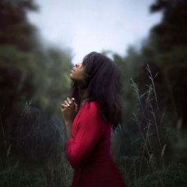 What Is Christian Meditation? (+ Prayers to Start With)