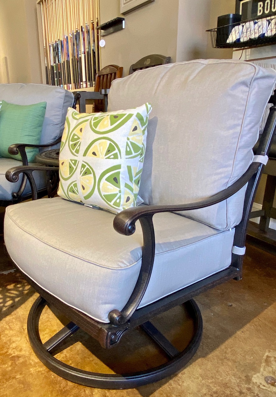 $8,795 - Hanamint Deep-Seating Set - Offenbachers