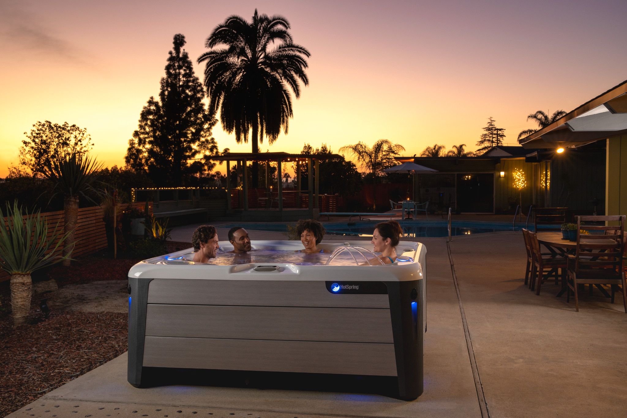 Tips For Throwing a Hot Tub Halloween Party
